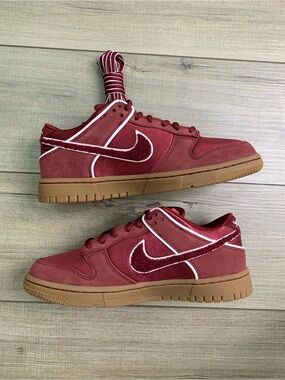 *New* Kobe Bryant x Nike Dunk Low Protro 'Team Red'